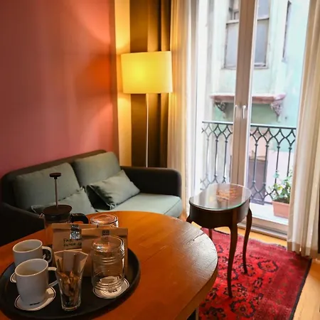 Aparthotel No11 & Istanbul