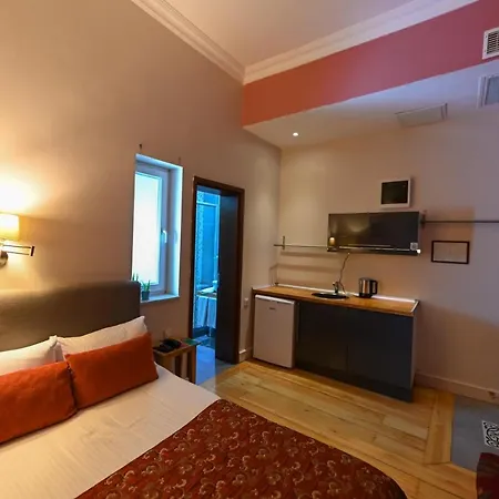 Aparthotel No11 & 4*