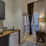 Aparthotel No11 &
