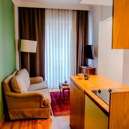 No11 & 4* Estambul