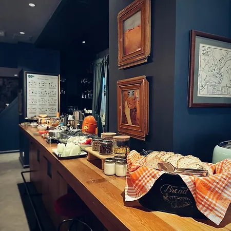 No11 & 4* Istanbul