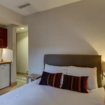 Apartahotel No11 & 4*